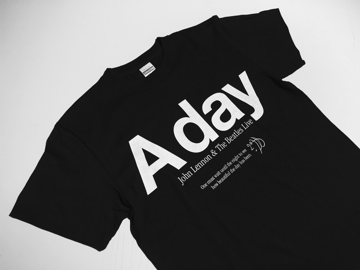 IアデイTシャツ